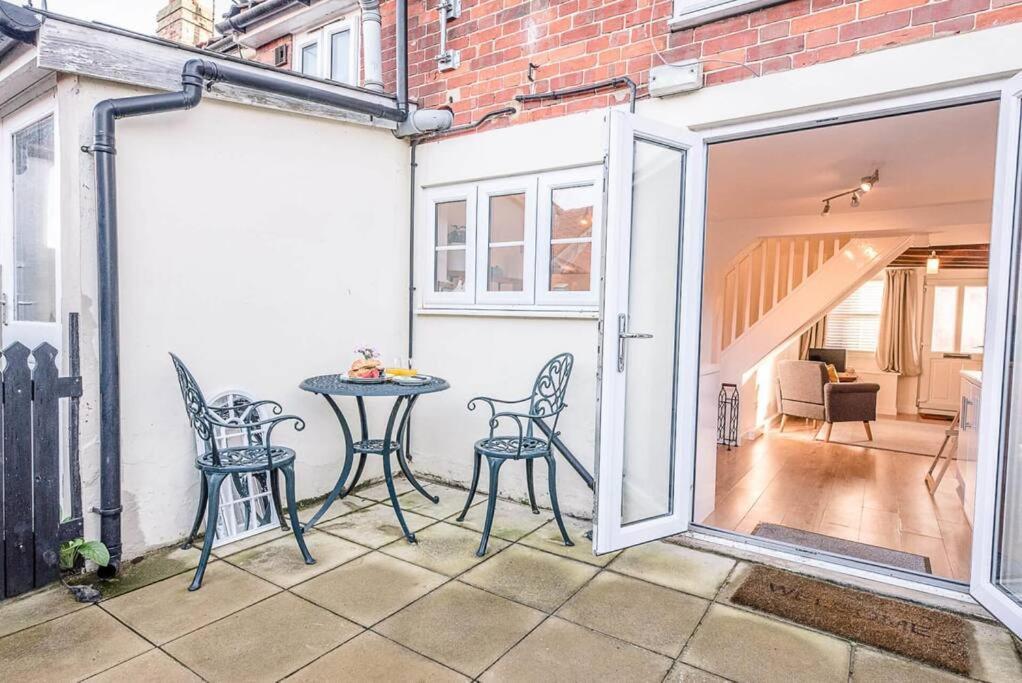 Button Cottage, Wickham Market Екстериор снимка